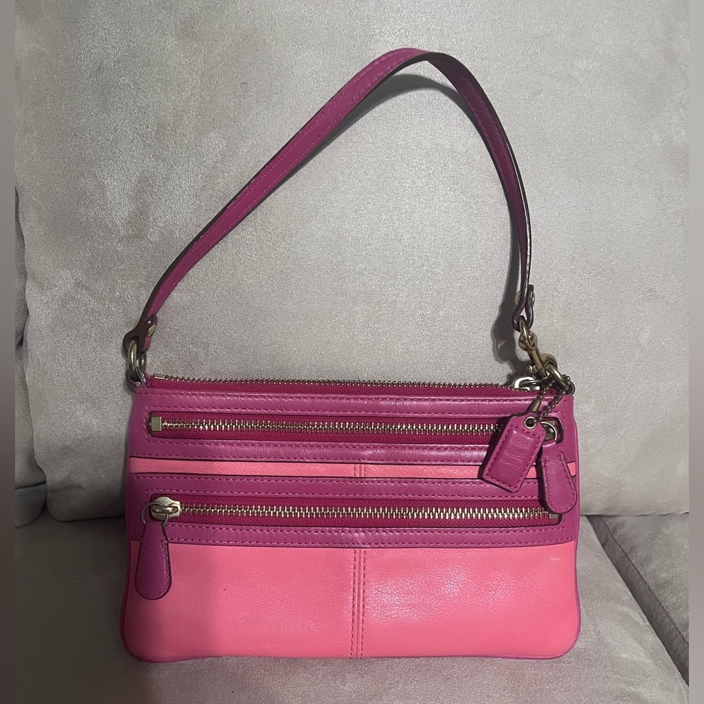 COACH- Pink Leather wristlet Bag
